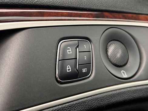 Used 2017 Lincoln MKZ Reserve w/ Technology Package image 18