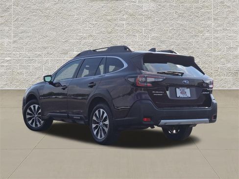 Certified 2025 Subaru Outback Limited AWD/4WD image 5