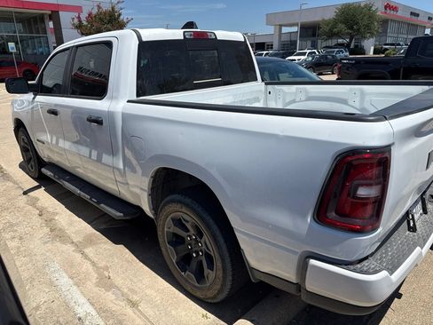 Used 2026 RAM 1500 Express AWD/4WD image 9