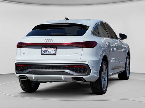 Used 2025 Audi Q5 Premium Plus w/ Premium Plus AWD/4WD image 33