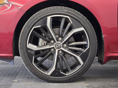 Used 2024 Nissan Altima 2.5 SR FWD image 10