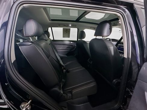 Used 2024 Volkswagen Tiguan Wolfsburg Edition image 32