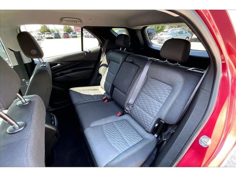 Used 2021 Chevrolet Equinox LT AWD/4WD image 28