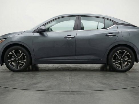 Used 2025 Nissan Sentra SV FWD image 4