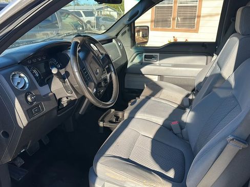 Used 2011 Ford F150 XLT w/ XLT Chrome Pkg image 10
