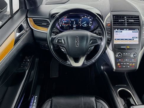 Used 2018 Lincoln MKC Select w/ Select Plus Package image 16