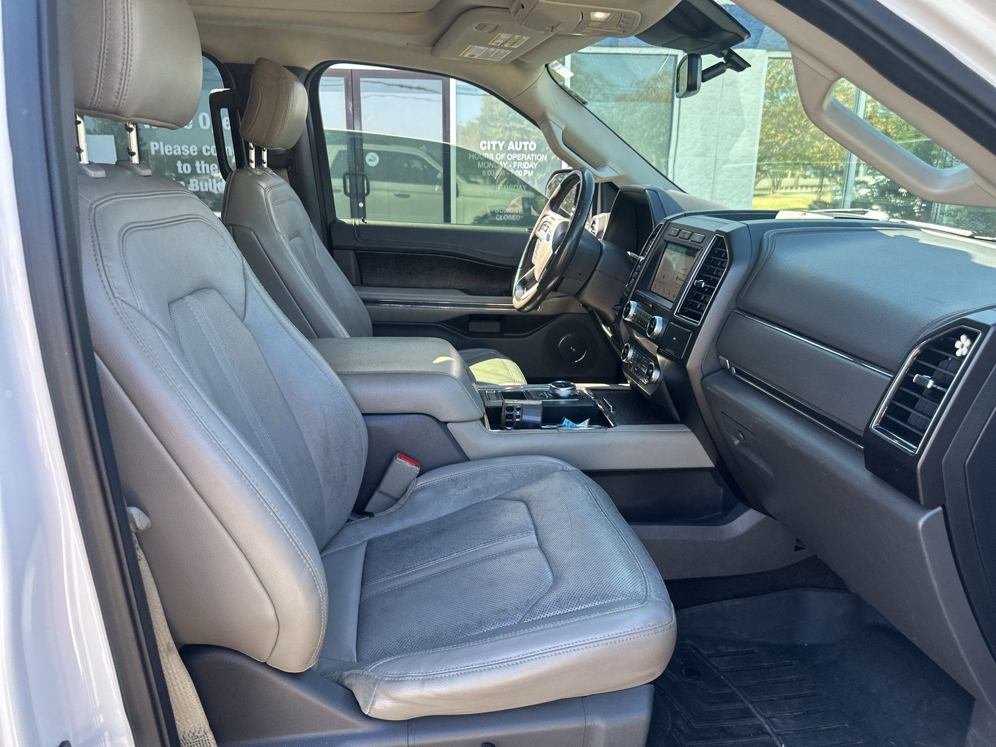 Used 2019 Ford Expedition Max Limited w/ Equipment Group 301A RWD image 10