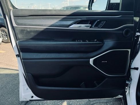 Used 2022 Jeep Wagoneer Series I image 13