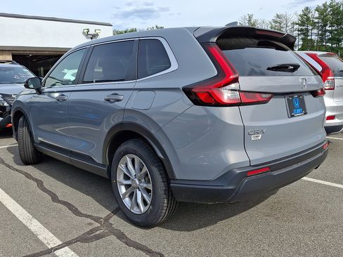 Used 2024 Honda CR-V EX image 4