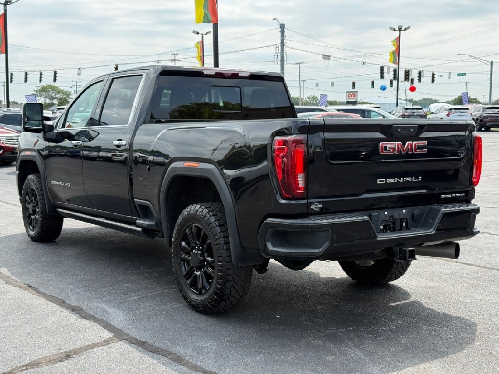 Used 2023 GMC Sierra 2500 Denali w/ Denali Black Diamond Edition AWD/4WD image 6