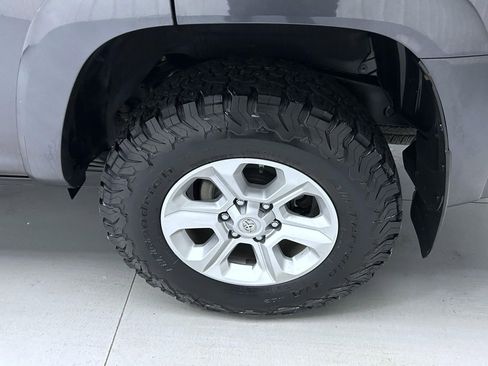 Used 2019 Toyota 4Runner SR5 image 23