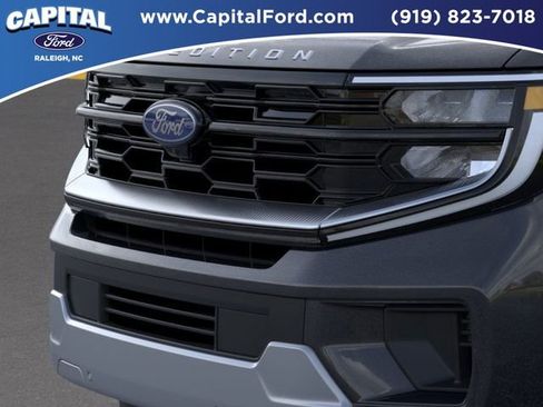 New 2026 Ford Expedition Platinum w/ Driver's Package image 17