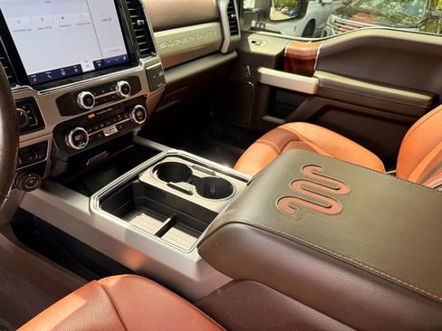 Used 2022 Ford F250 King Ranch w/ King Ranch Ultimate Package AWD/4WD image 13
