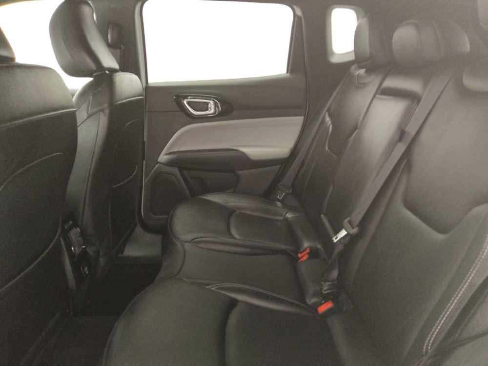 Used 2025 Jeep Compass Limited AWD/4WD image 18