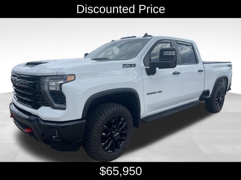 Used 2026 Chevrolet Silverado 2500 LT w/ Trail Boss Package AWD/4WD image 3