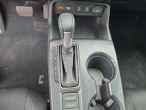 Certified 2025 Honda Civic LX image 18