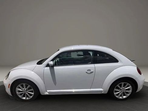Used 2017 Volkswagen Beetle 1.8T SE FWD image 2