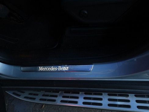 Used 2023 Mercedes-Benz GLE 450 4MATIC image 11
