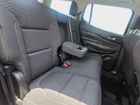 Used 2018 GMC Acadia SLE FWD image 14