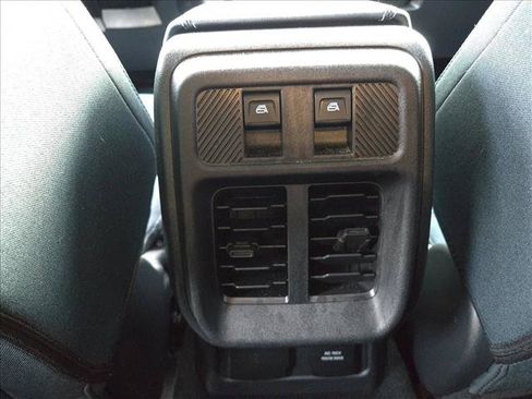 Used 2026 Ford Bronco Heritage Edition AWD/4WD image 17
