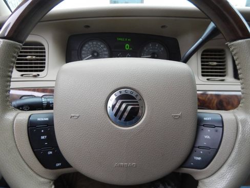 Used 2007 Mercury Grand Marquis LS image 39