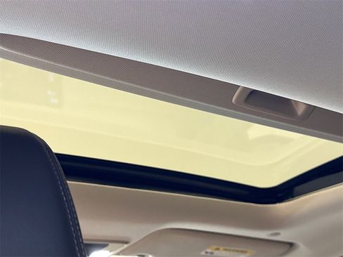 New 2026 Honda HR-V EX-L image 15