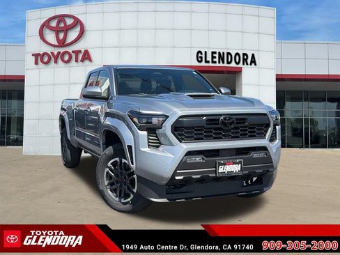 New 2026 Toyota Tacoma TRD Sport RWD image 2
