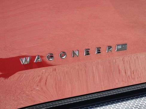 Certified 2024 Jeep Wagoneer Series II AWD/4WD image 12