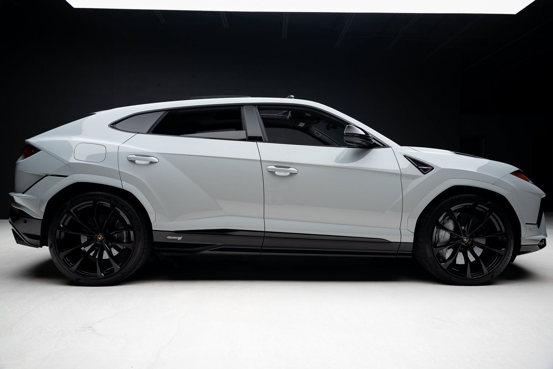 Used 2024 Lamborghini Urus S AWD/4WD image 35