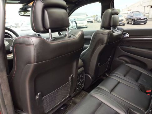 Used 2018 Jeep Grand Cherokee Trailhawk w/ Trailhawk Luxury Group AWD/4WD image 33