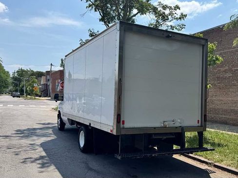Used 2021 Ford E-350 and Econoline 350 Super Duty w/ Power Windows & Locks Group RWD image 3