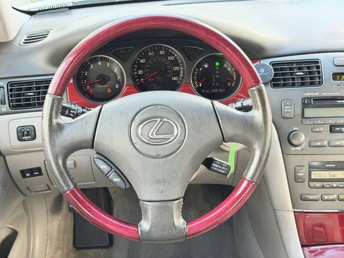 Used 2003 Lexus ES 330 FWD image 19