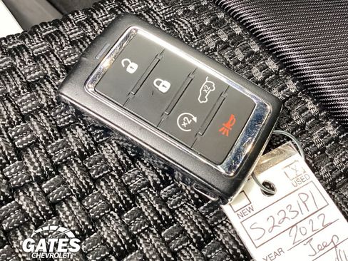 Used 2022 Jeep Grand Cherokee L Laredo AWD/4WD image 27