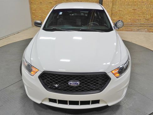 Used 2018 Ford Taurus Police Interceptor AWD image 5
