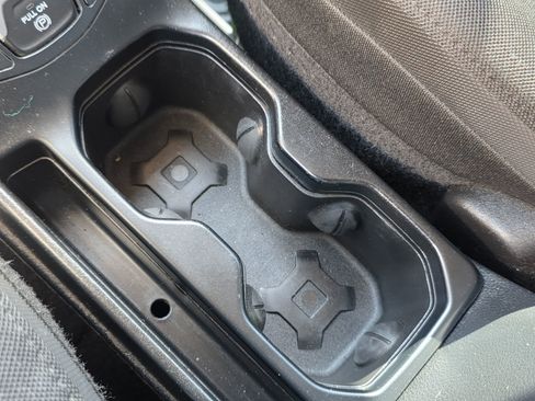 Used 2019 Jeep Renegade Altitude w/ Quick Order Package 2XM image 40