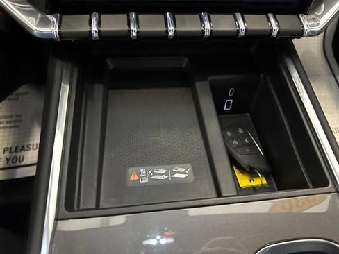 Used 2026 GMC Acadia Elevation w/ LPO, Floor Liner Package AWD/4WD image 24