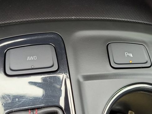 Used 2023 Chevrolet Equinox RS w/ RS Leather Package AWD/4WD image 16
