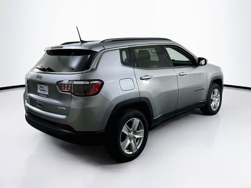 Used 2022 Jeep Compass Latitude w/ Convenience Group AWD/4WD image 5