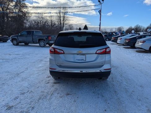 Used 2018 Chevrolet Equinox LT image 4
