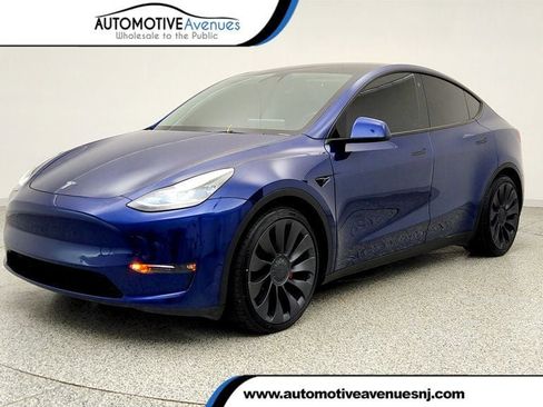 Used 2022 Tesla Model Y Performance image 1