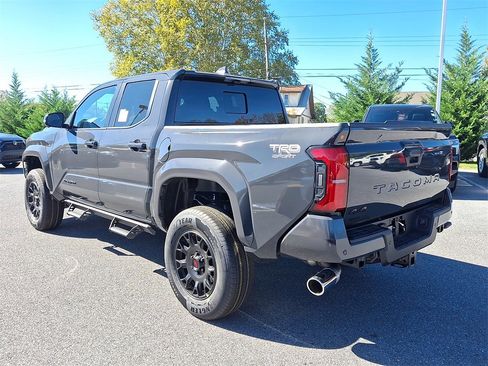 New 2025 Toyota Tacoma TRD Sport image 7