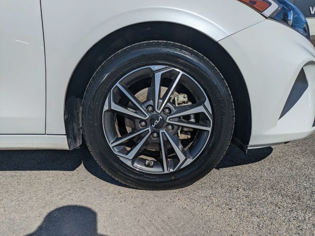 Used 2024 Kia Forte LXS FWD image 11