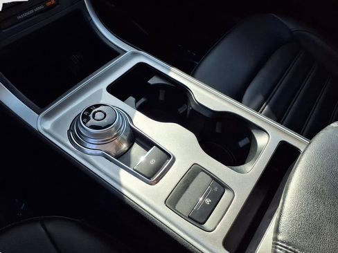 Used 2024 Ford Edge SEL w/ Convenience Package image 19