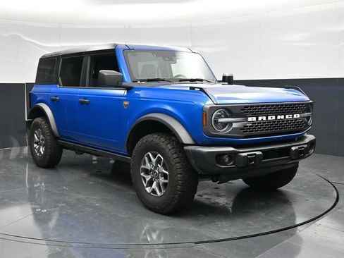 Used 2025 Ford Bronco Badlands AWD/4WD image 6