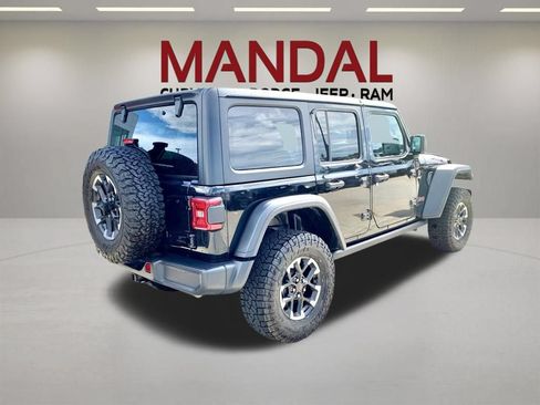 Used 2025 Jeep Wrangler Unlimited Rubicon AWD/4WD image 5
