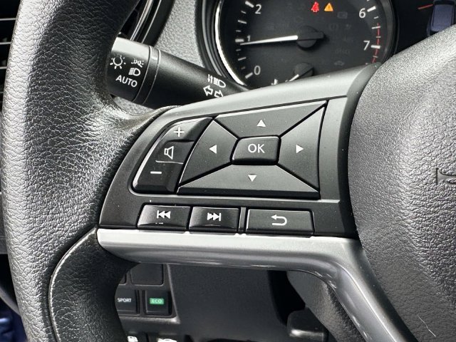 Used 2020 Nissan Rogue Sport S FWD image 9