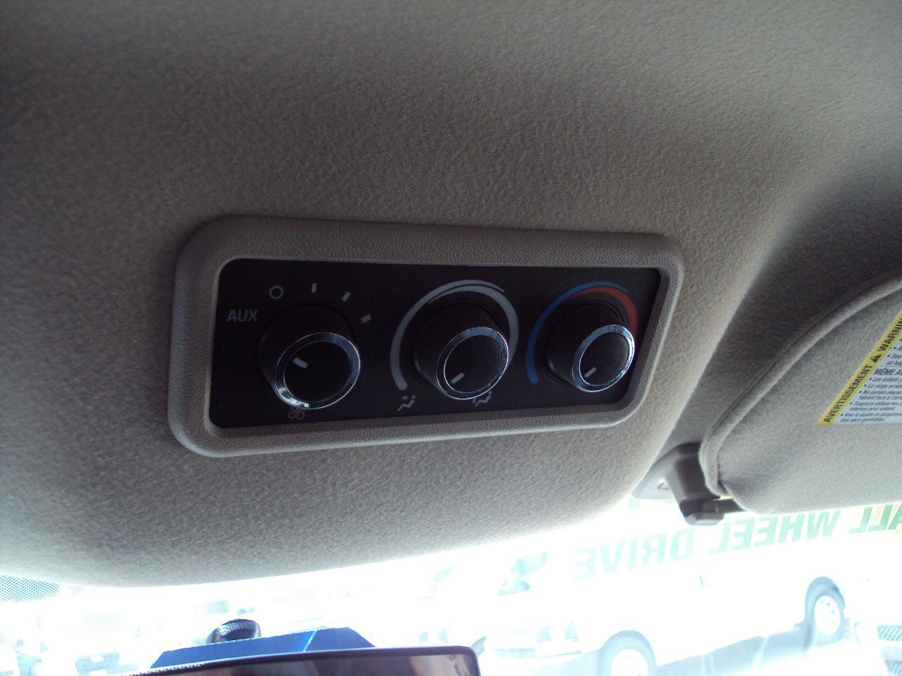 Used 2013 Chevrolet Express 1500 LT w/ LT Preferred Equipment Group AWD/4WD image 23
