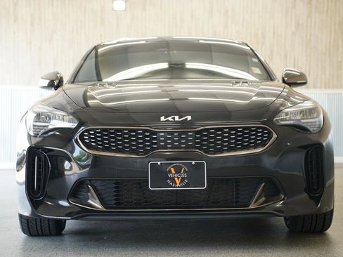 Used 2022 Kia Stinger GT-Line w/ Sun & Sound Package AWD/4WD image 3