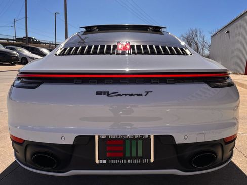 Used 2024 Porsche 911 Carrera T image 4