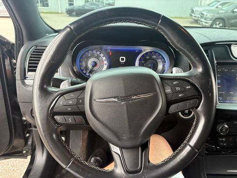 Used 2015 Chrysler 300 S AWD/4WD image 12